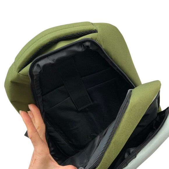 Duchamp London Two Tone Backpack Green Grey Zipper Closure Adjustable Straps BTS - Picture 5 of 12